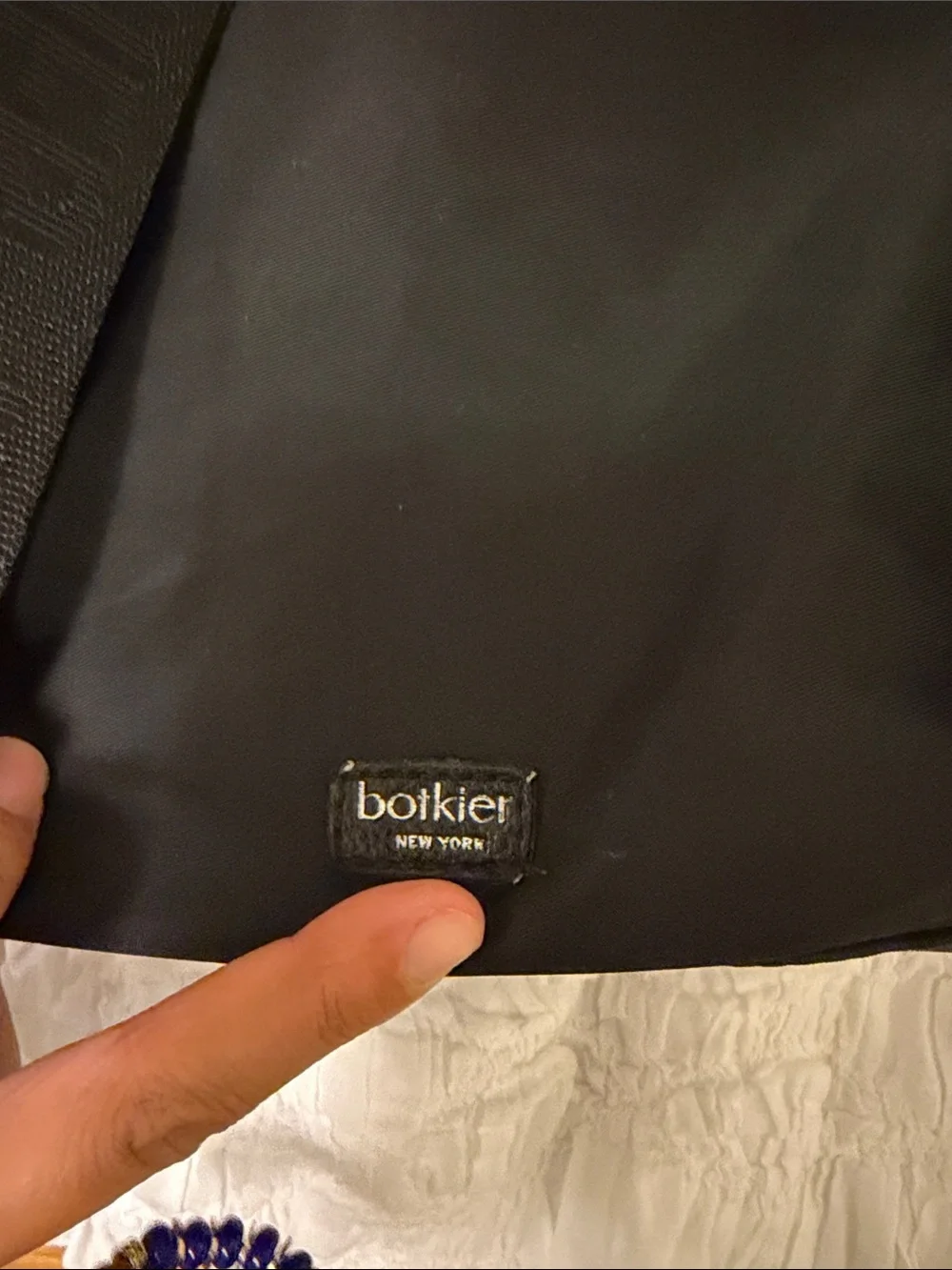 Botkier sleek black